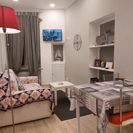 Piazzetta Dei Consoli Apartment Савона Екстер'єр фото